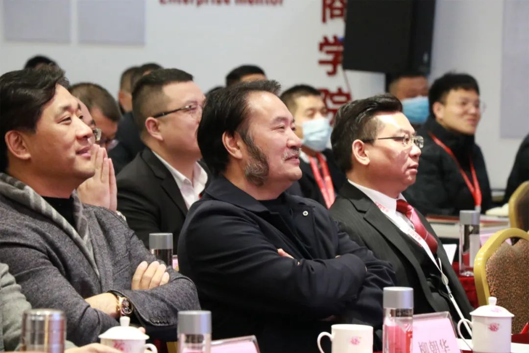 奋斗创造历史 实干成就未来|永乐app2022新春工作会议圆满召开(图3)