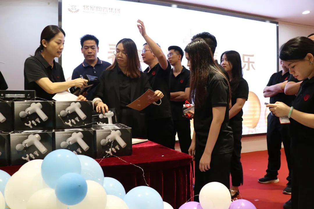 春夏拾光,喜辰共乐 | 永乐app第二季度员工生日会圆满举办!(图13) 春夏拾光,喜辰共乐 | 永乐app第二季度员工生日会圆满举办!(图13)