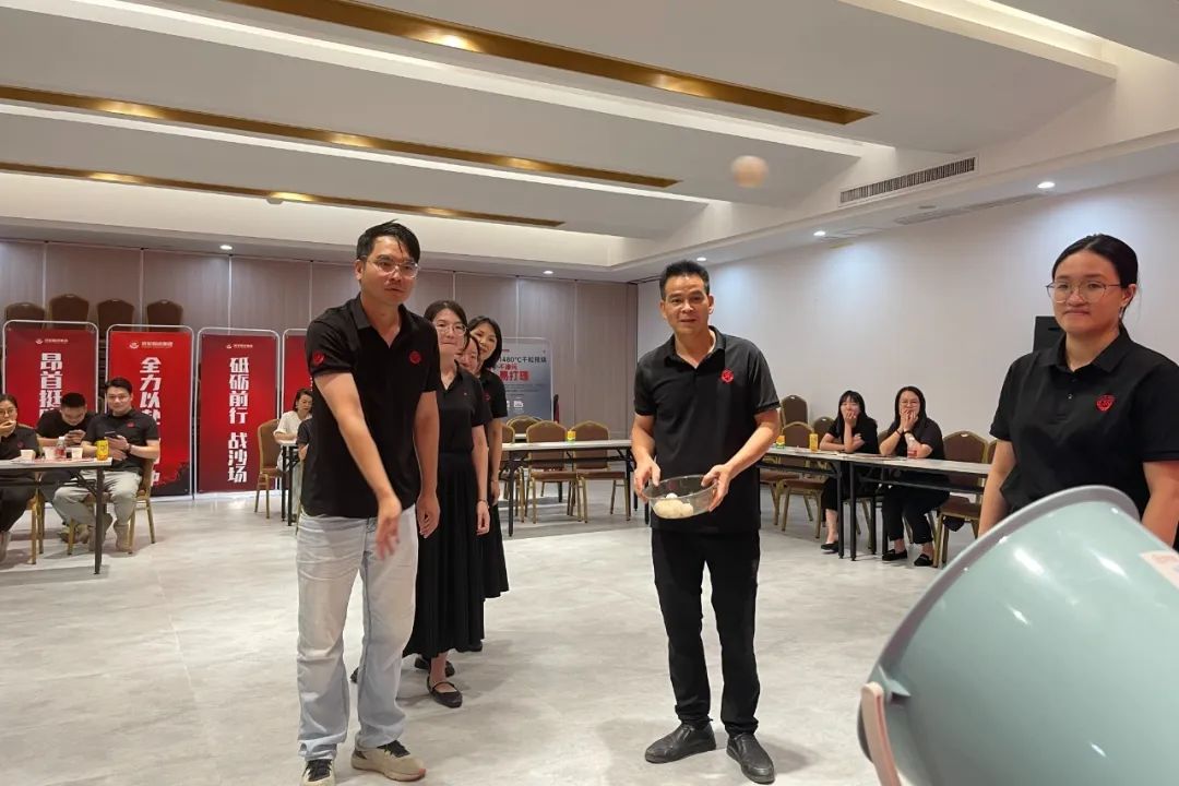 拾取秋光·共庆生辰丨永乐app第三季度员工生日会圆满举行(图12)