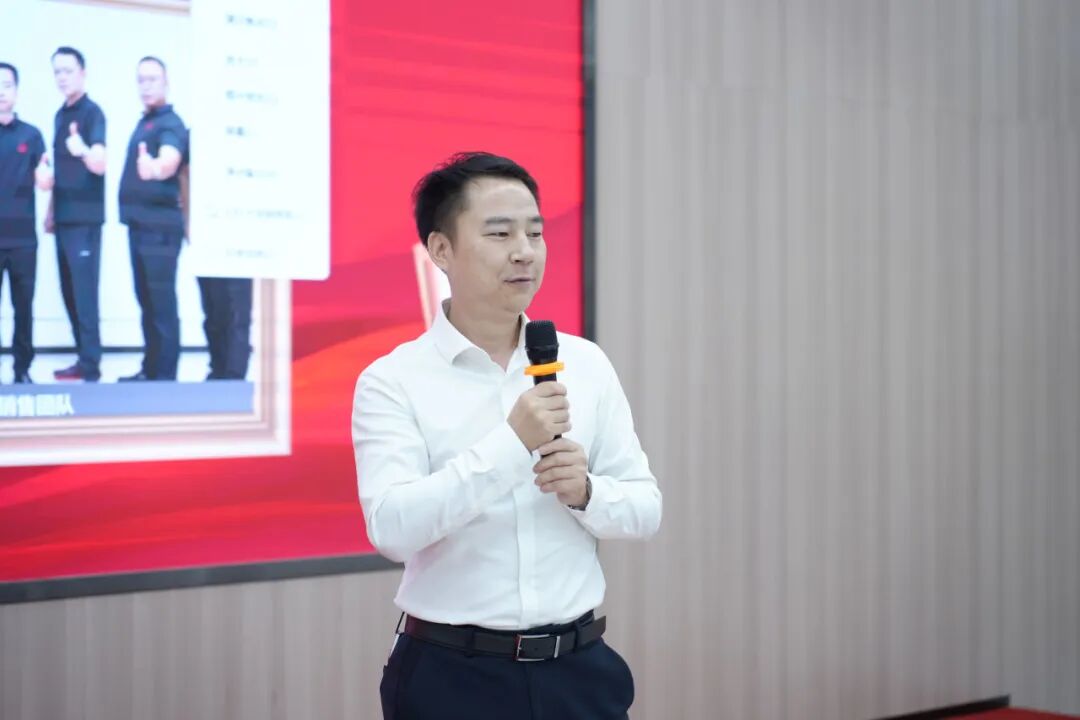 永乐app十月荣誉表彰盛会：荣耀续航 奋楫扬帆(图43)