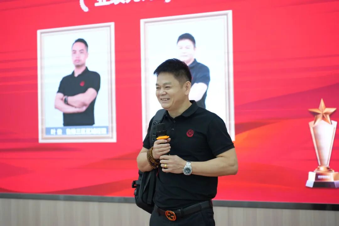 永乐app十月荣誉表彰盛会：荣耀续航 奋楫扬帆(图44)