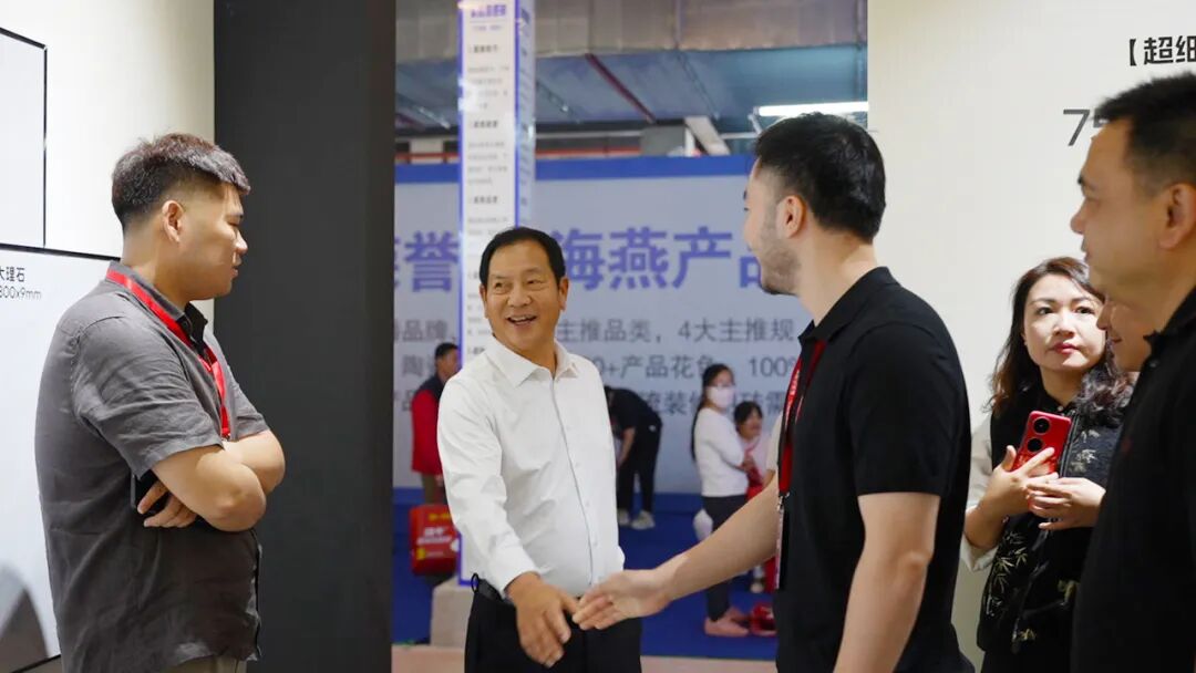 高光出圈 共鉴精彩 | 永乐app三大品牌闪耀亮相2026高安陶博会(图3)