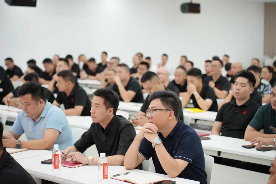 永乐app5月荣誉表彰盛会：战鼓铿锵，奋楫新程(图3)
