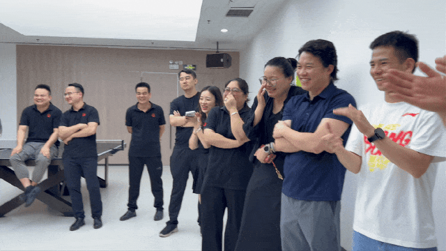 2026年永乐app第二届桌球争霸赛精彩回顾(图23) 2026年永乐app第二届桌球争霸赛精彩回顾(图23)