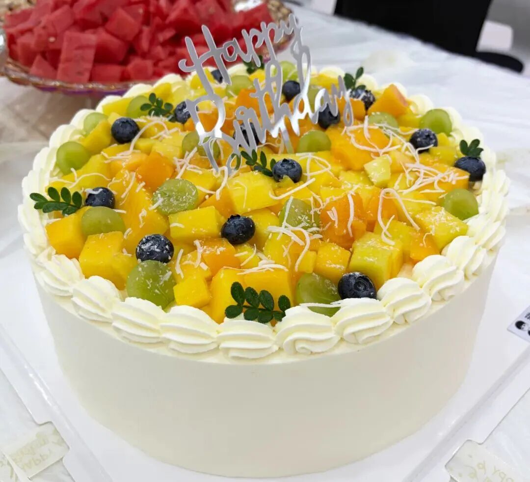 盛夏流光·热爱滚烫丨永乐app2026年第二季度员工生日会温馨举办(图11) 盛夏流光·热爱滚烫丨永乐app2026年第二季度员工生日会温馨举办(图11)