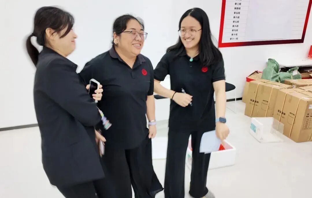 盛夏流光·热爱滚烫丨永乐app2026年第二季度员工生日会温馨举办(图17) 盛夏流光·热爱滚烫丨永乐app2026年第二季度员工生日会温馨举办(图17)