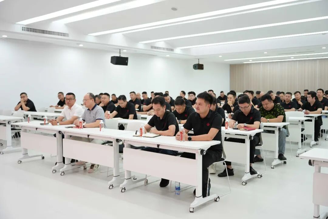 以实绩致初心，以笃行启新章 | 永乐app6月荣誉表彰盛会(图2)